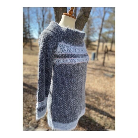 Sleeping on Snow Slouchy Off Shoulder Sweater Wool Blend Fuzzy NWT Sz S Grey - Picture 7 of 16